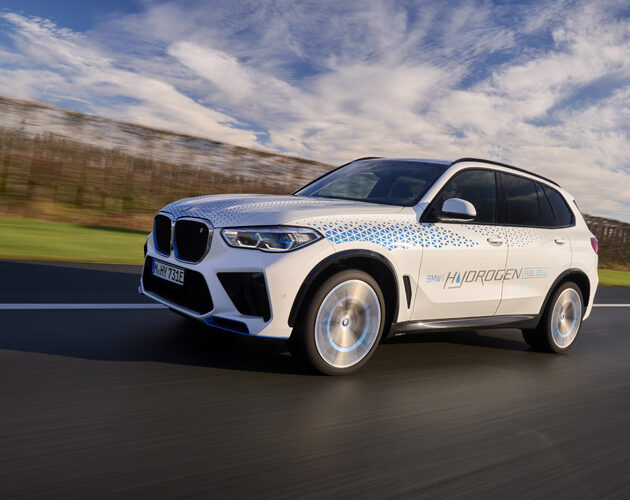 BMW Group brings hydrogen cars to the road