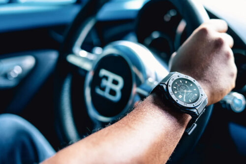 Bugatti Carbone Limited Edition: the first carbon fiber smartwatch