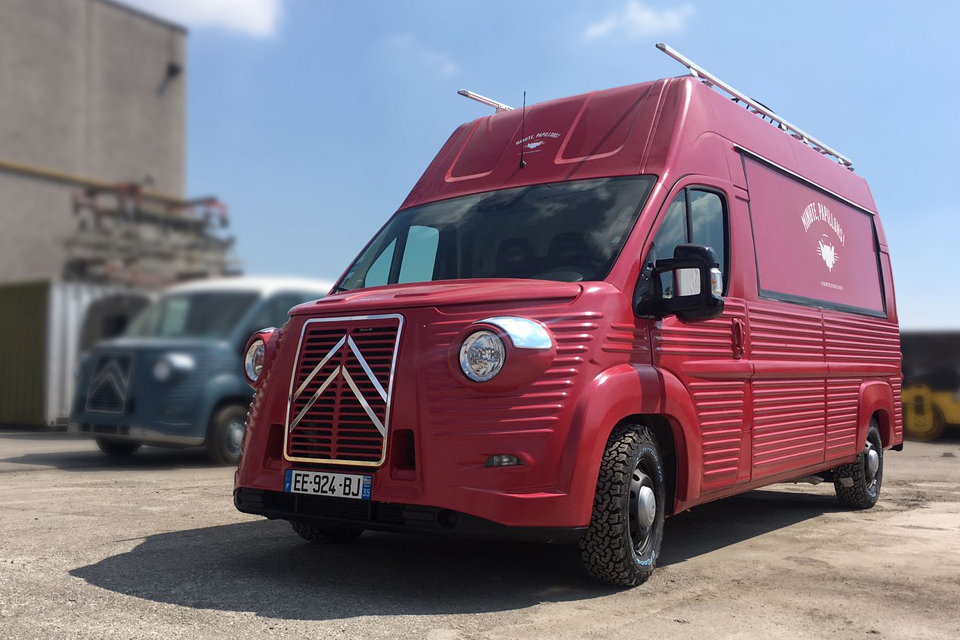 Classic Citroën vans reimagined using AOC resins